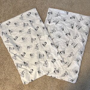 Peanuts Character Pillowcases - Black and White